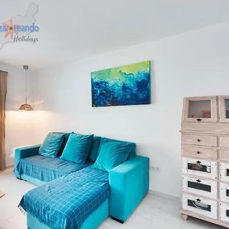 Sea Garden Apartment *