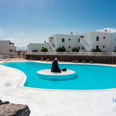Sea Garden Apartment